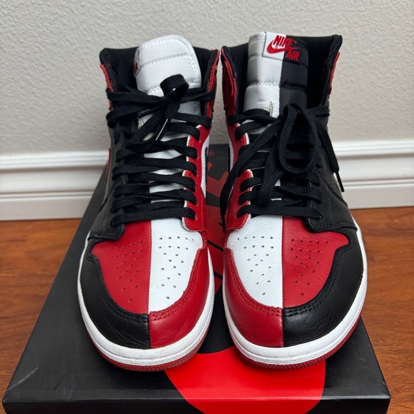 Jordan 1 Retro High Homage To Home Size 11 - Picture 1 of 8